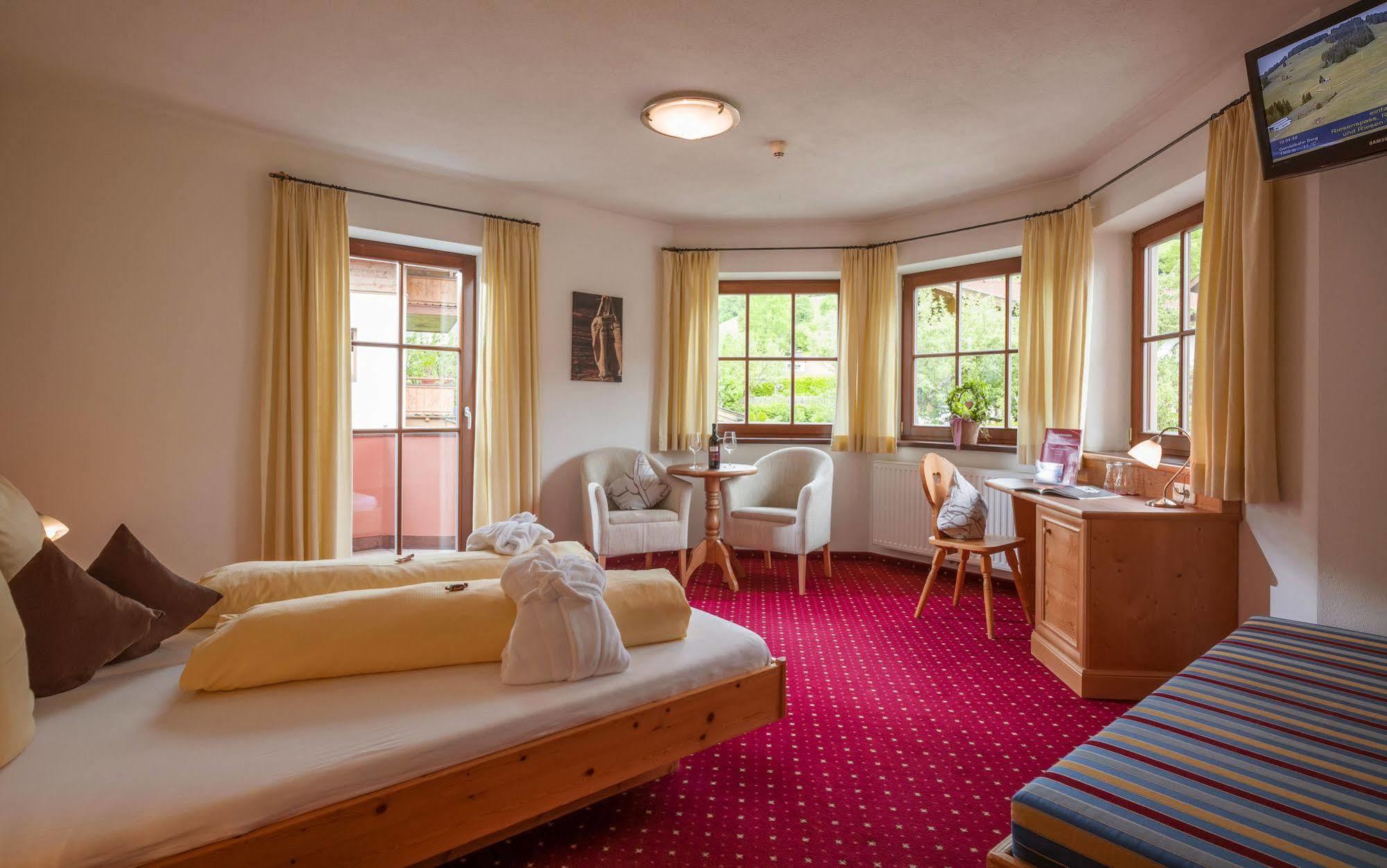 Hotel Reitlwirt Brixen im Thale Eksteriør bilde